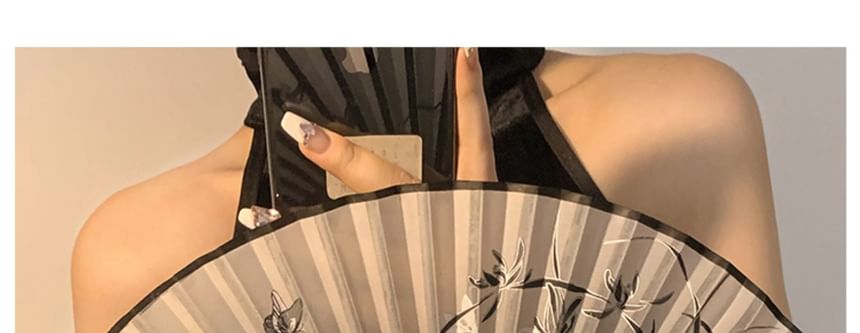 Fabric Designs) Hand Fan Floral Foldable (Various