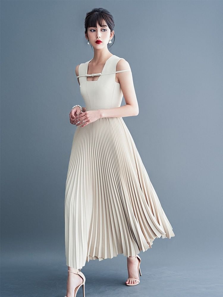 Sleeveless Square-Neck Plain Accordion Pleat Midi A-Line Dress