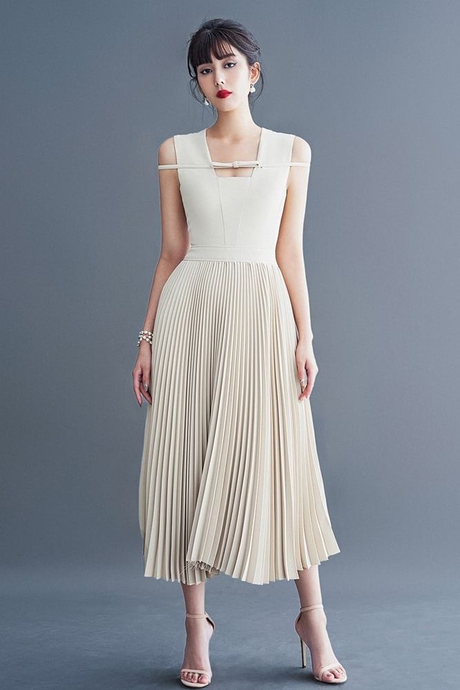 Sleeveless Square-Neck Plain Accordion Pleat Midi A-Line Dress