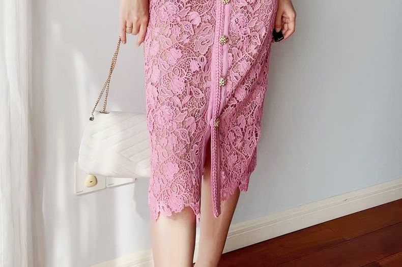 Short-Sleeve Square-Neck Midi Lace Bodycon Dress