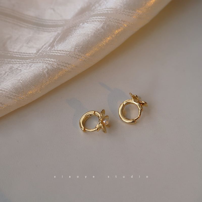 Flower Earring Sterling Silver Pearl Huggie Faux