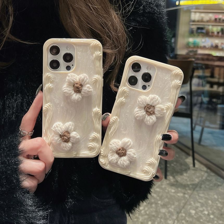 Yarn Floral Phone Case