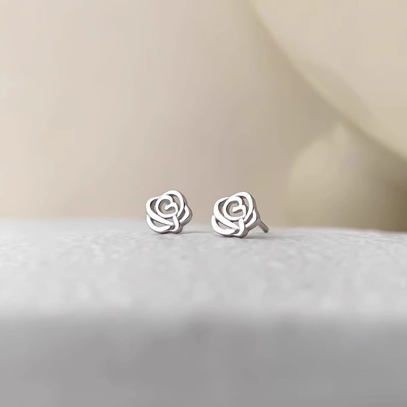 Stud Ear Floral