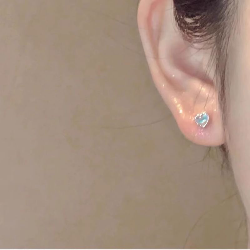 Ear Heart Stud
