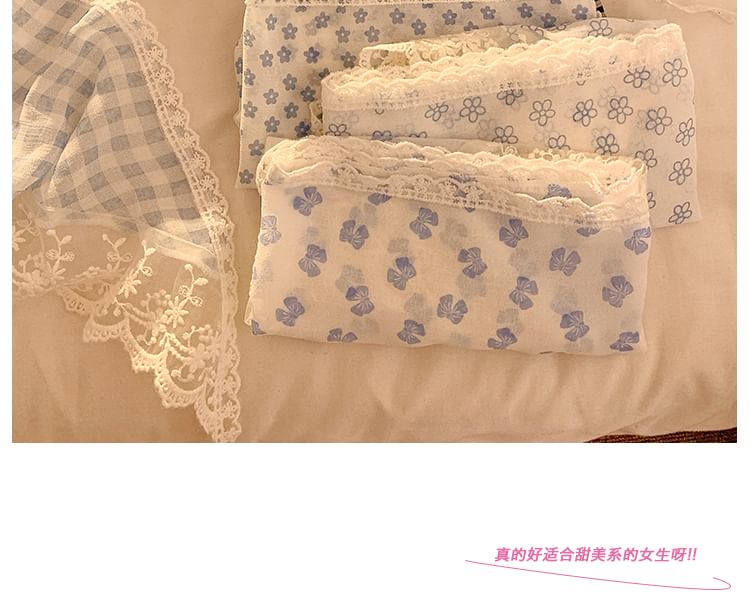 Plaid Triangle Scarf (Various Trim Lace Head Designs)