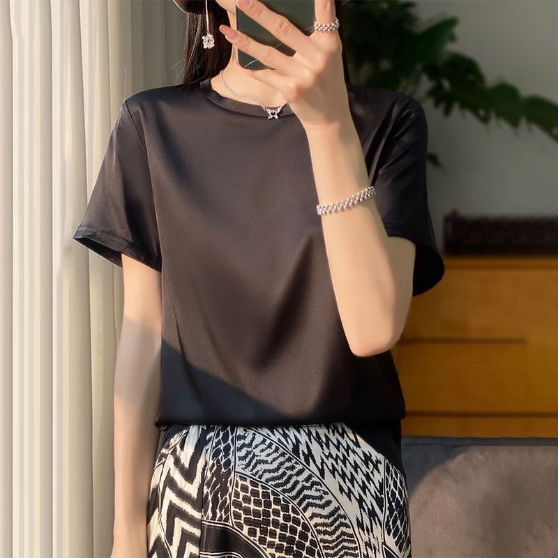 Short-Sleeve Crewneck Satin Plain T-Shirt