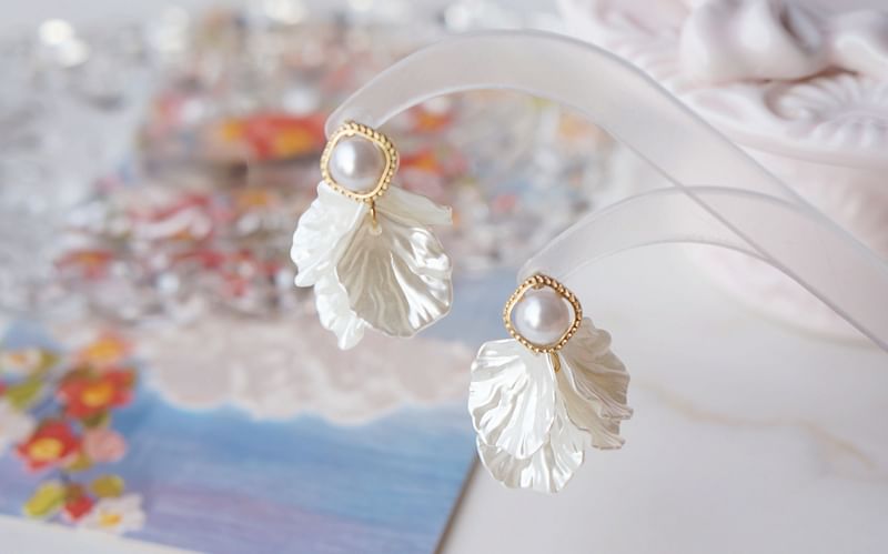 Petal Pearl Chandelier Faux Earring Alloy
