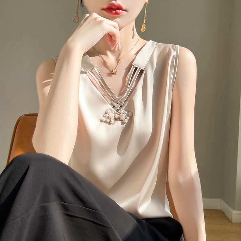 V-Neck Plain Cutout Frog Buttoned Satin Tank Top