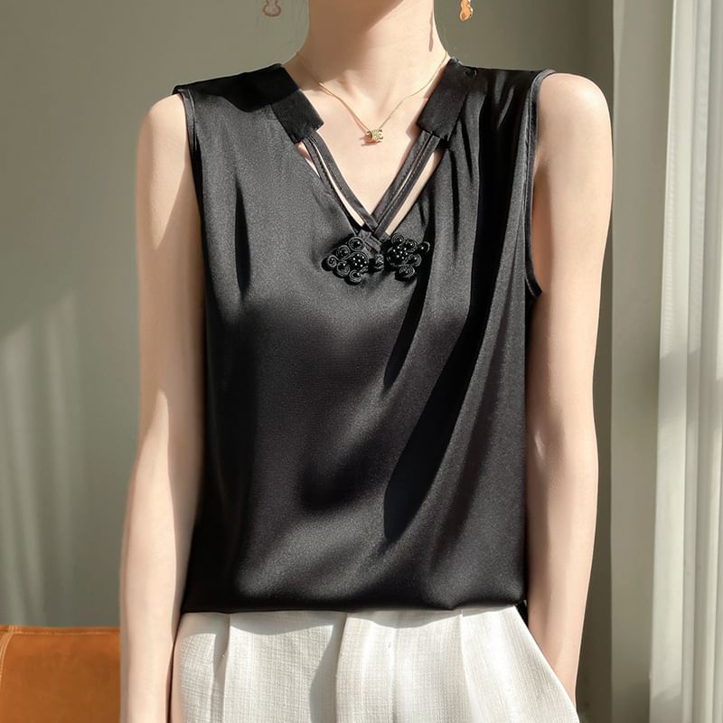 V-Neck Plain Cutout Frog Buttoned Satin Tank Top
