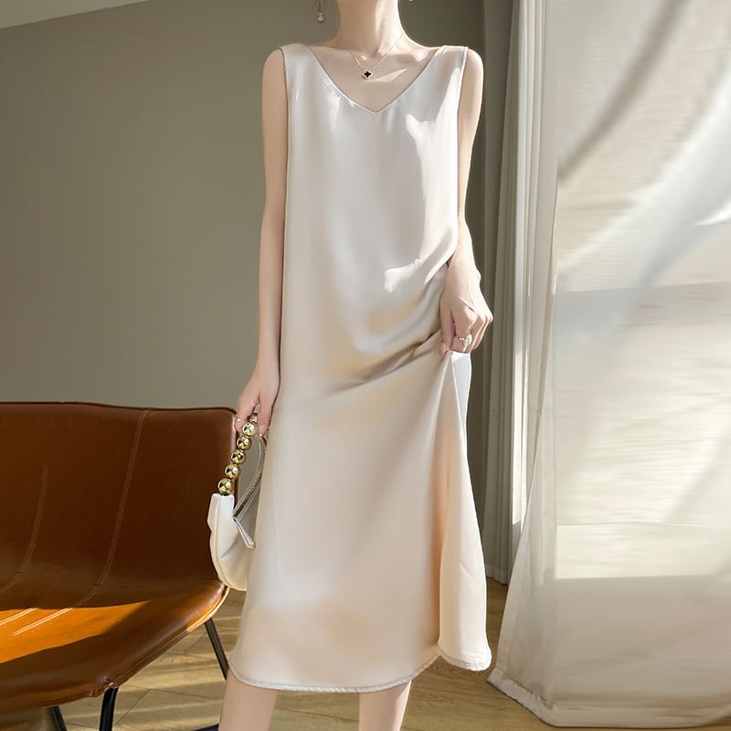 Sleeveless V-Neck Plain Satin Midi Shift Dress