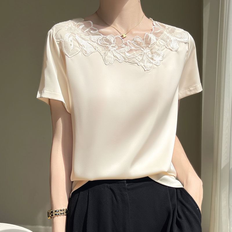 Short-Sleeve Crewneck Lace Trim Plain Tee