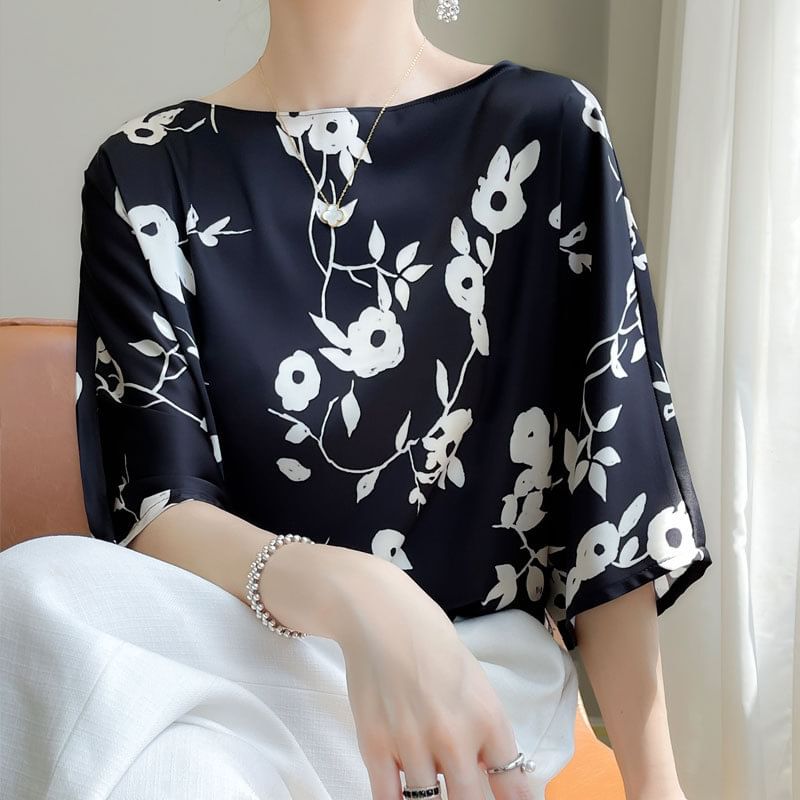 Elbow-Sleeve Crewneck Floral Print Tee