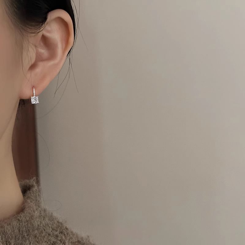 Rhinestone Earring Drop