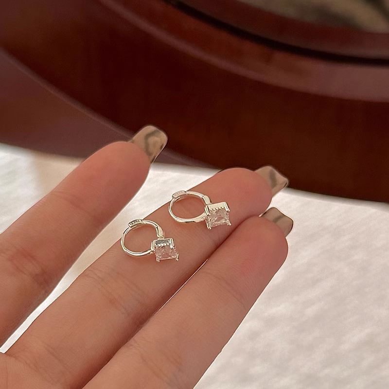 Rhinestone Earring Drop