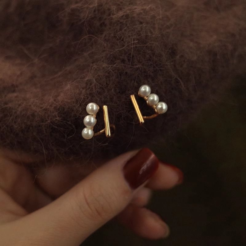 Earring Pearl Faux Stud