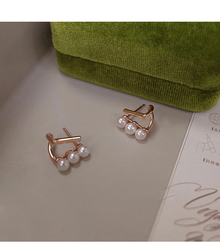Earring Pearl Faux Stud