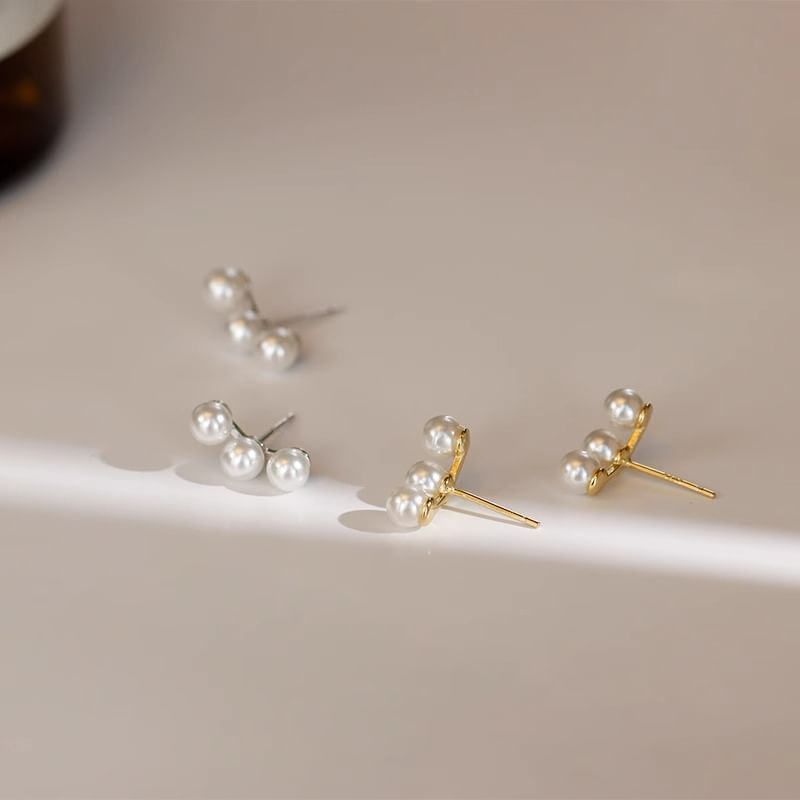 Pearl Earring Faux Stud