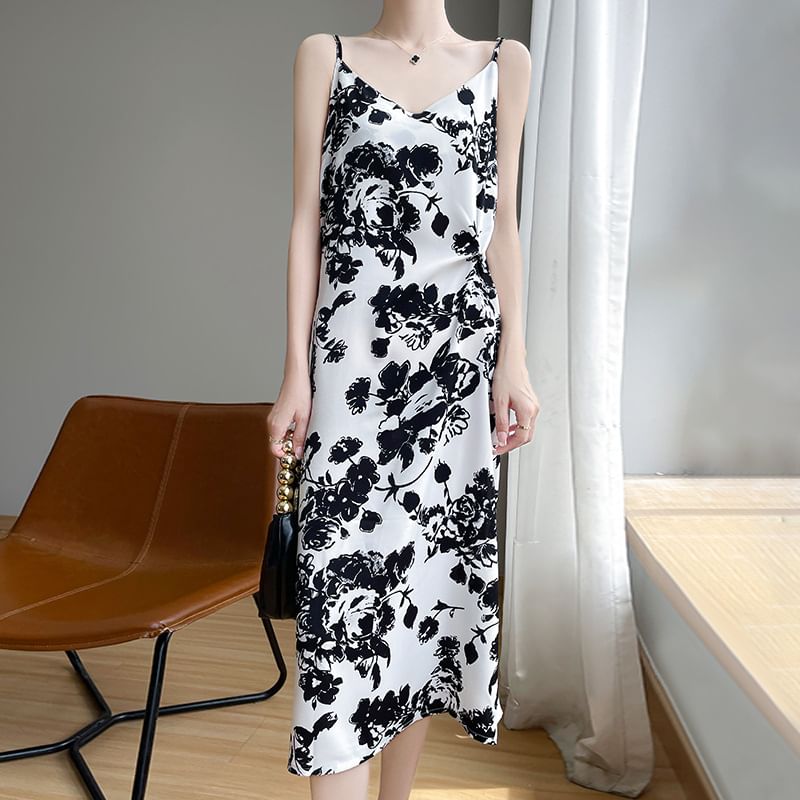 Spaghetti Strap V-Neck Patterned Print Midi A-Line Dress