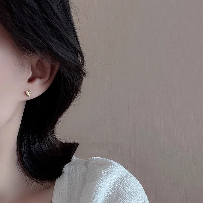 Ear Stud Heart Rhinestone