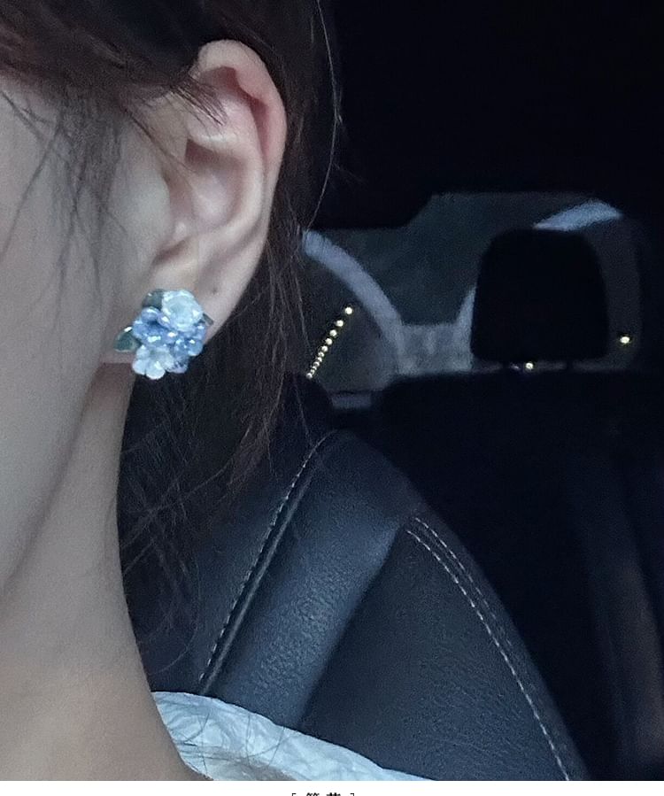 Stud Earring Floral