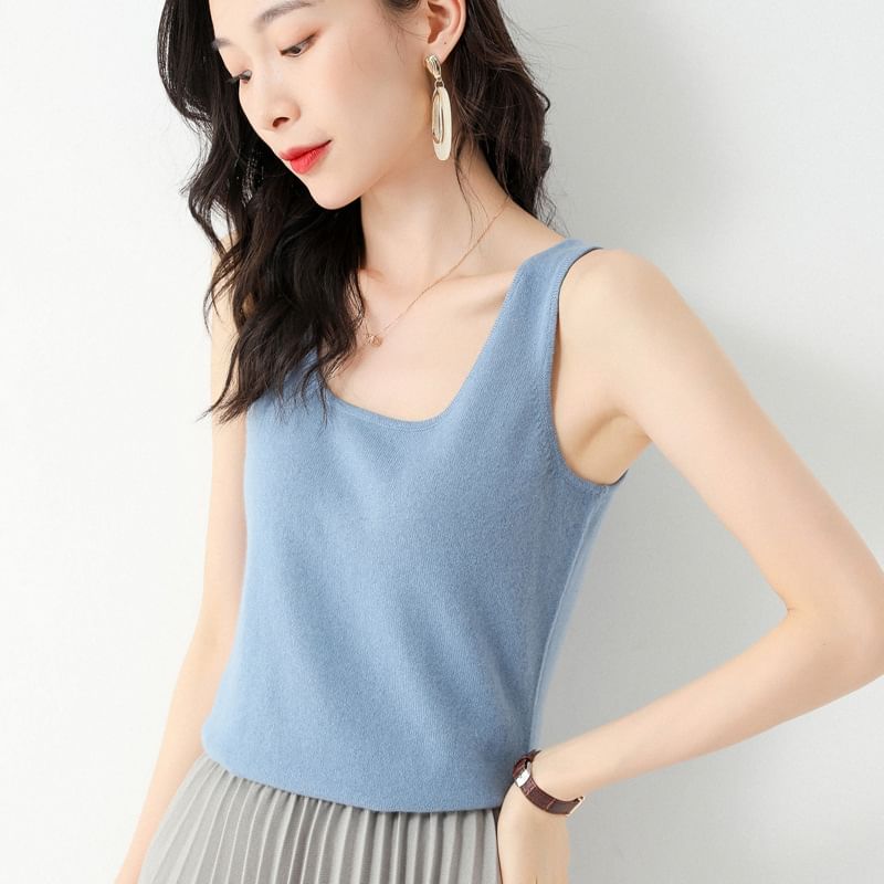 Scoop Neck Plain Knit Slim Fit Tank Top
