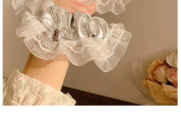 Ruffle Trim Scrunchie