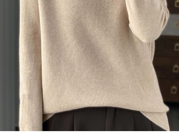 Long Sleeve Collared Plain Knit Top