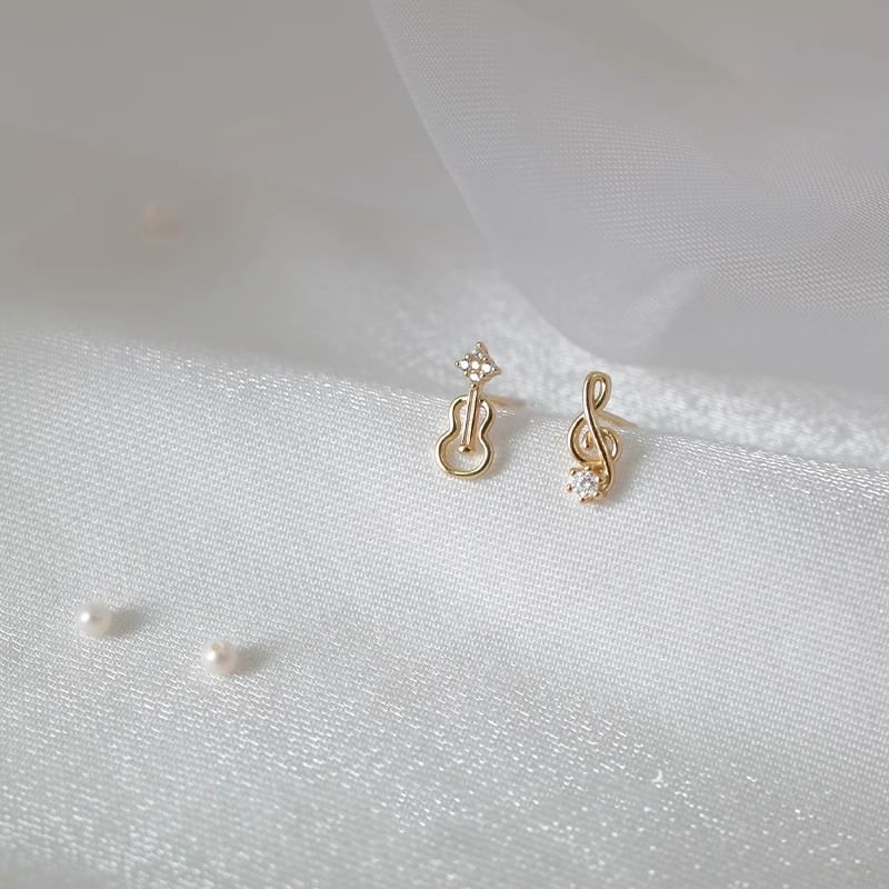 Asymmetrical Alloy Guitar Rhinestone Note Earring Stud Music