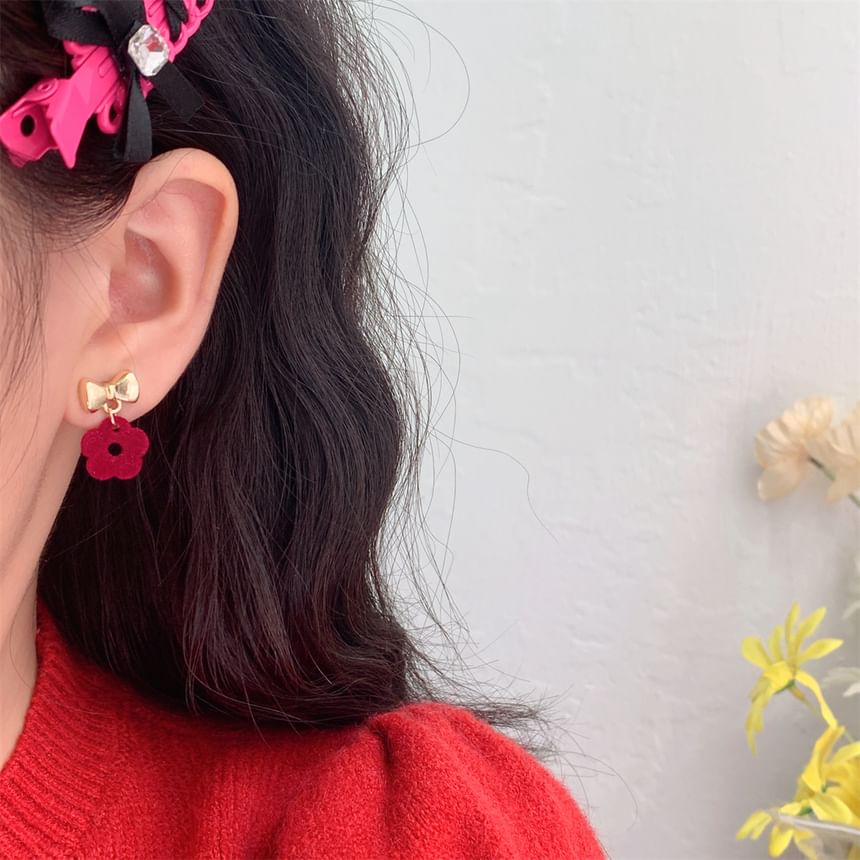 Earring Bow / Clip-On Drop Floral