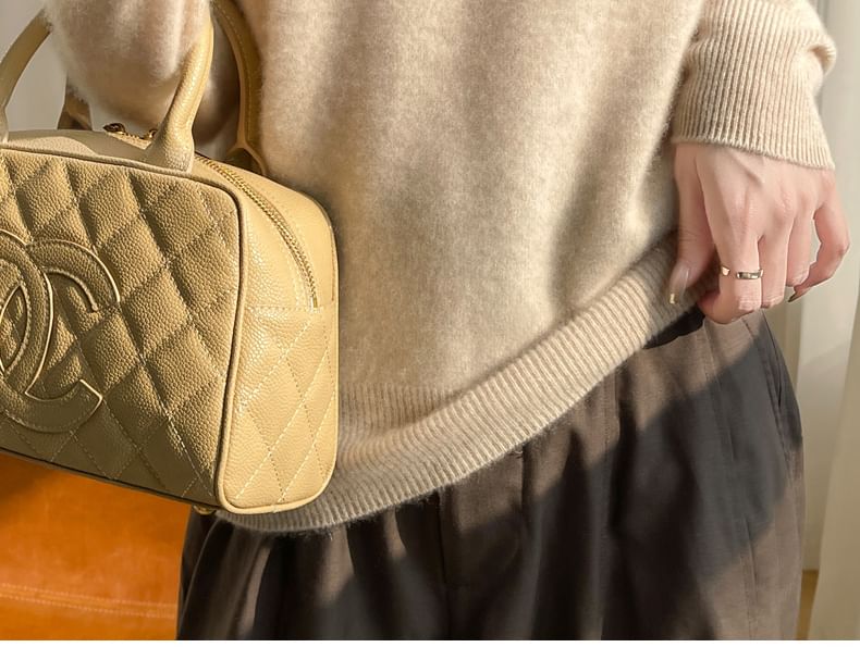 Long-Sleeve Round Neck Plain Sweater