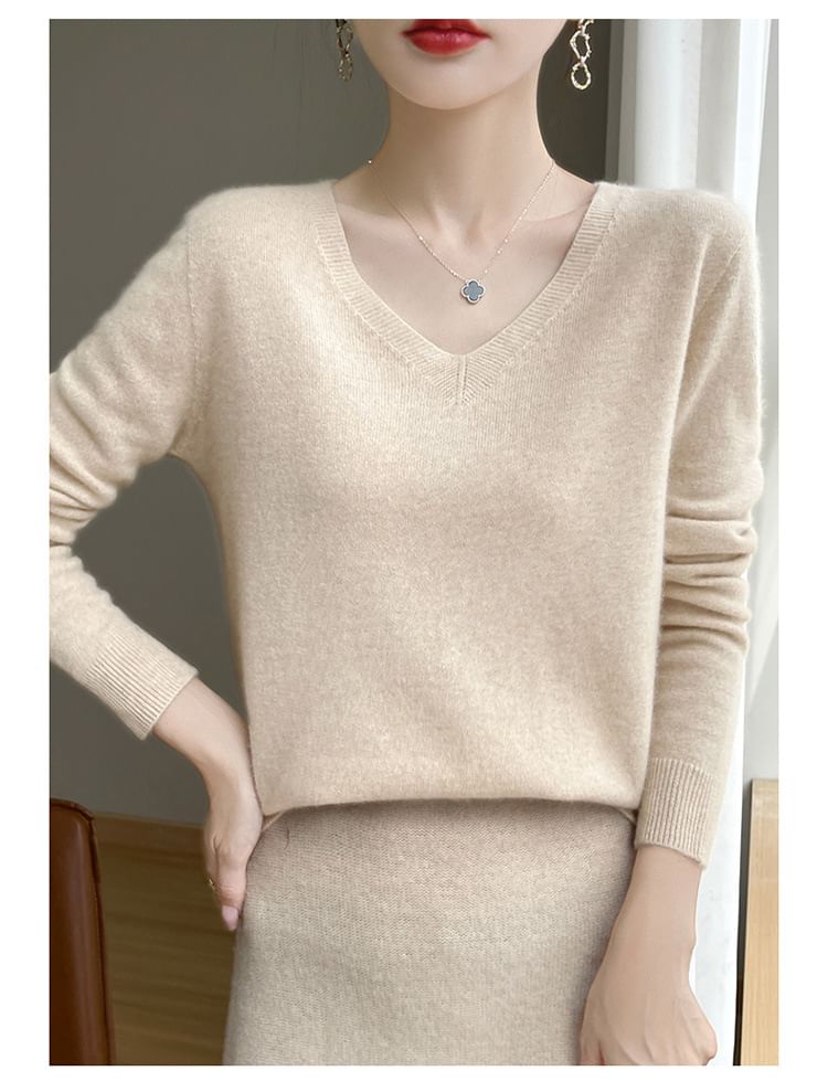 Long-Sleeve V-Neck Plain Sweater