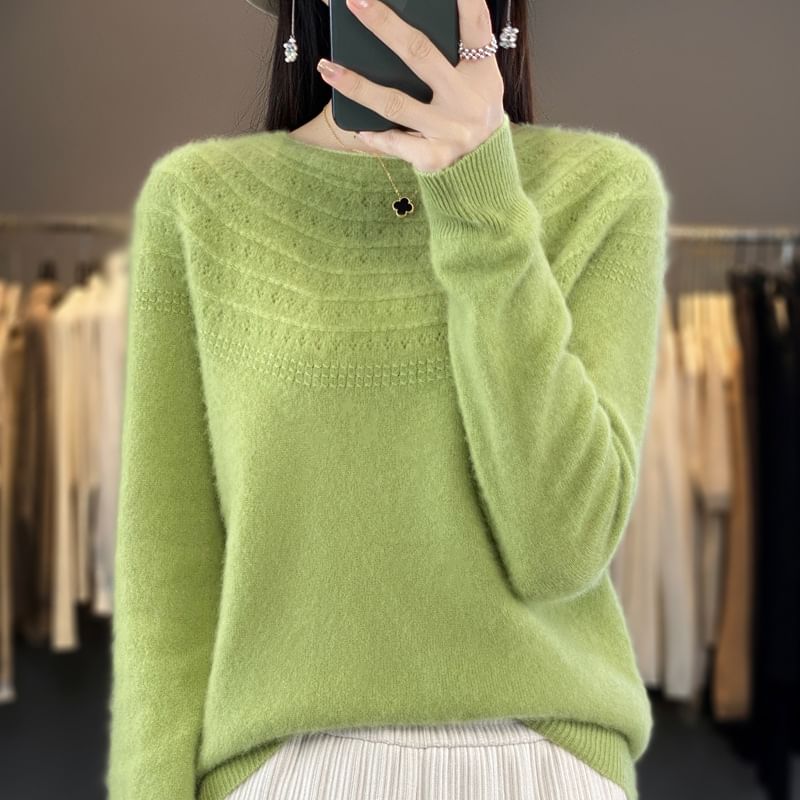 Round Neck Plain Jacquard Knit Sweater