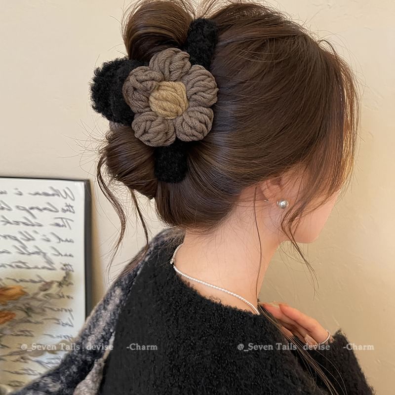 Clip Chenille Claw Yarn Floral Hair