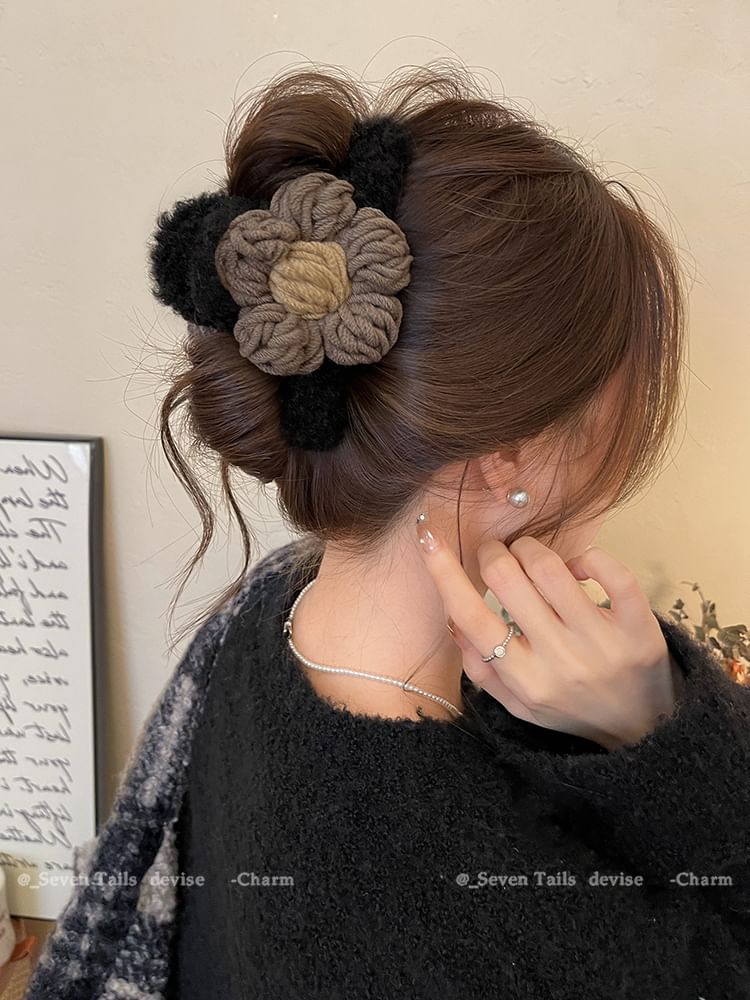 Clip Chenille Claw Yarn Floral Hair