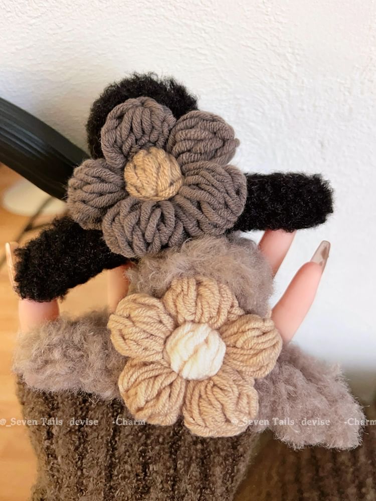 Clip Chenille Claw Yarn Floral Hair