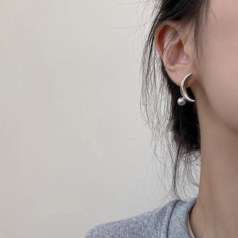 Faux 925 Earring Sterling Stud Crescent Silver Pearl