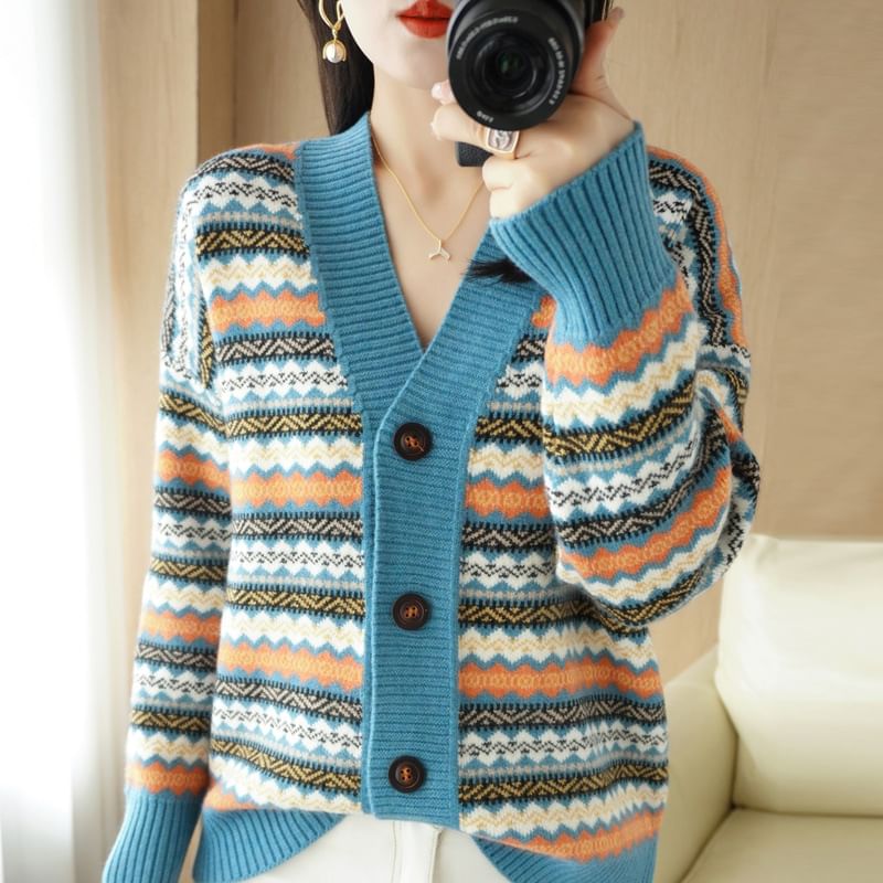 V-Neck Pattern Button-Up Cardigan