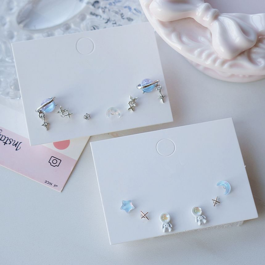 Star Set Earring of Pairs: 3