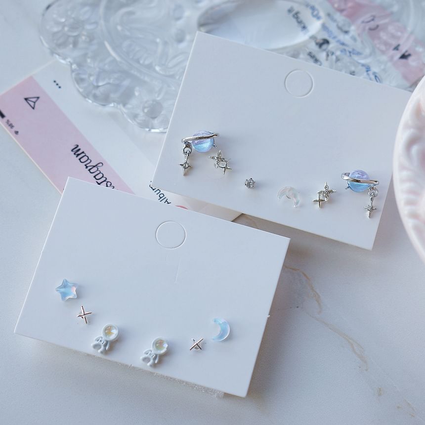 Star Set Earring of Pairs: 3