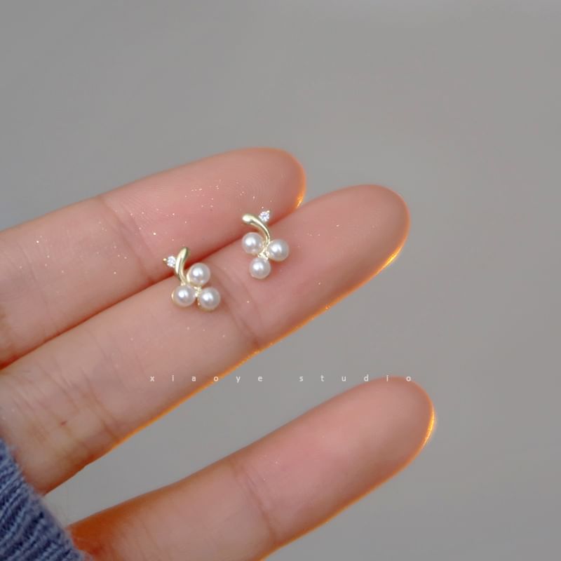 Sterling Faux S925 Earring Pearl Stud Silver