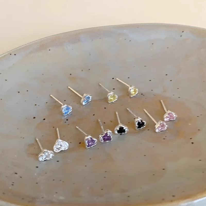 Alloy Stud Rhinestone Heart Earring