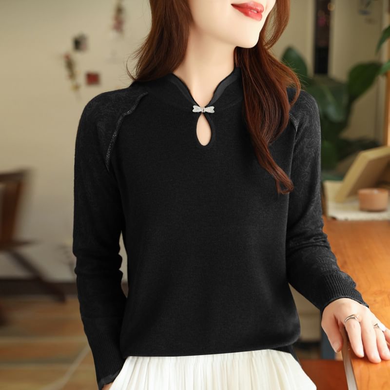 Long Sleeve Stand Collar Contrast Trim Keyhole Knit Top