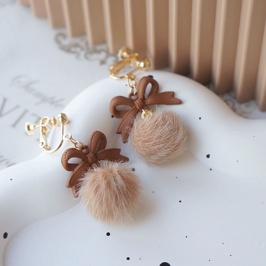 Pom Drop / On Bow Clip Earring
