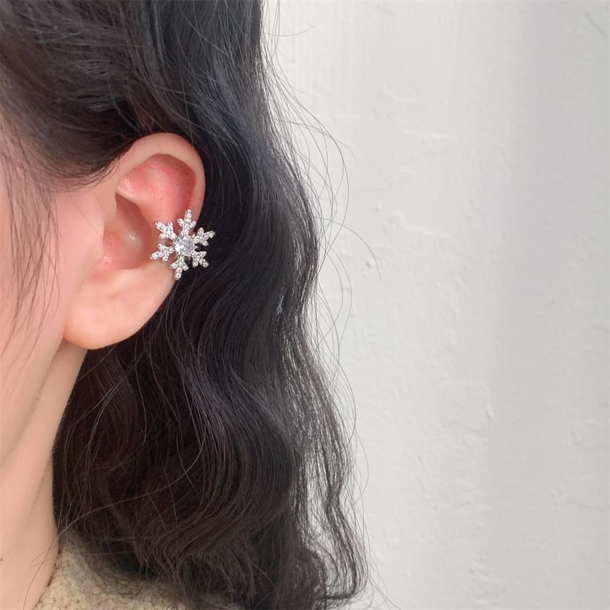 Snowflake Cuff Rhinestone Ear
