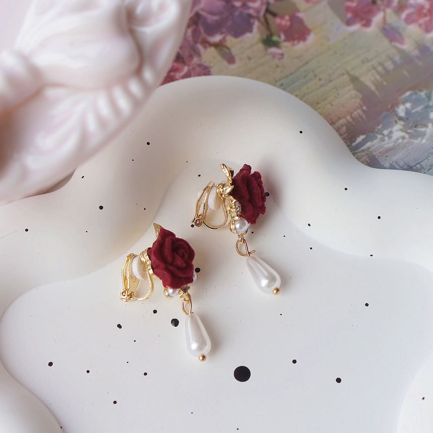 Faux Earring On Drop / Rose Clip Pearl