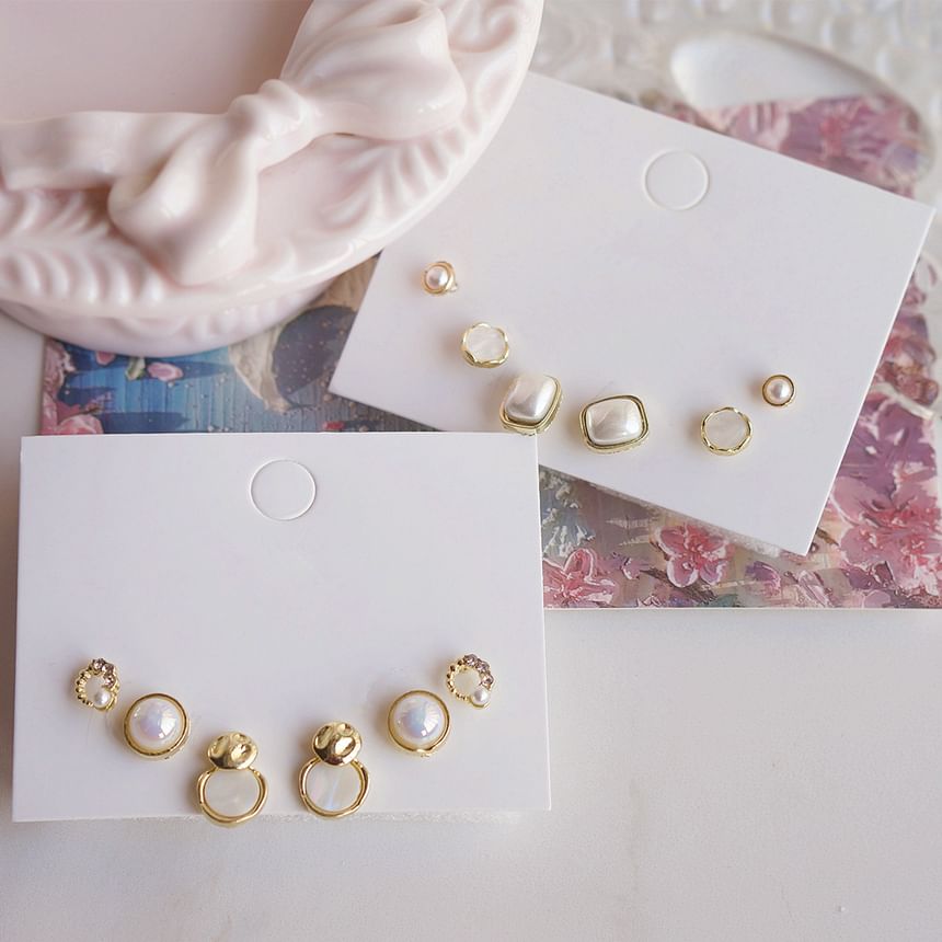 Earring Stud Faux Set Pearl