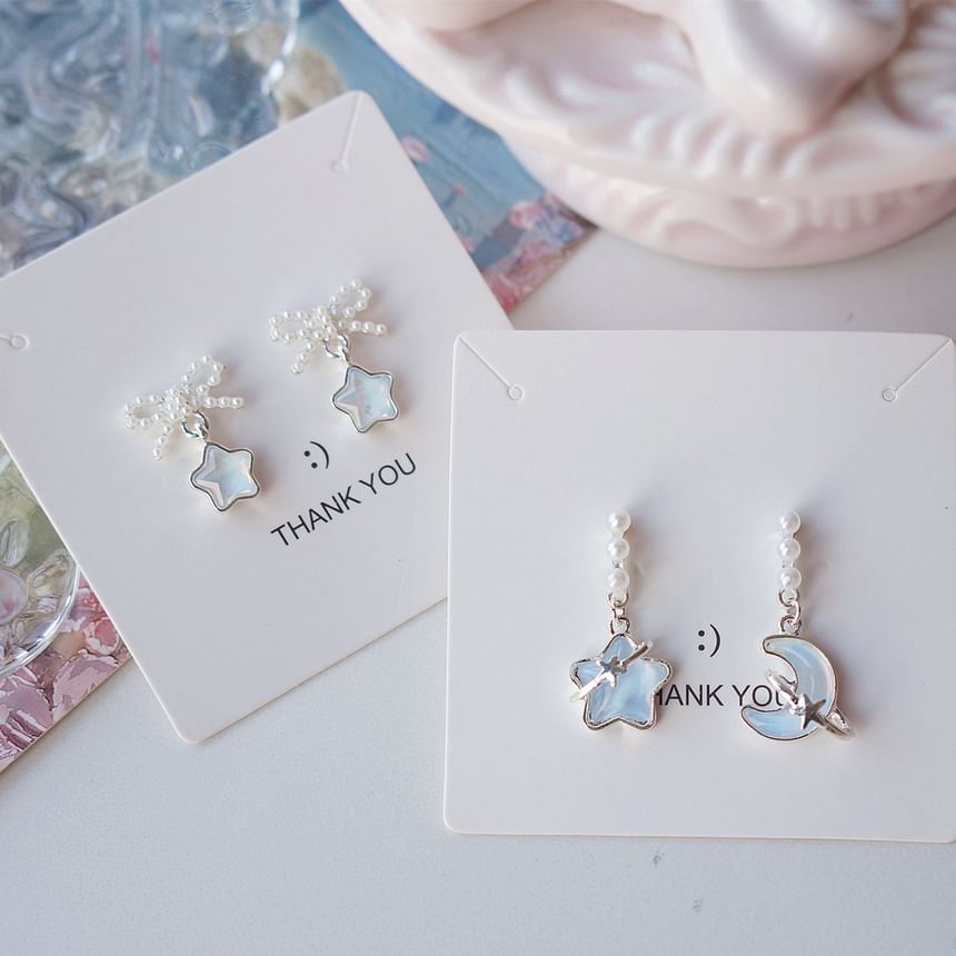 Star Dangle Pearl Earring Faux