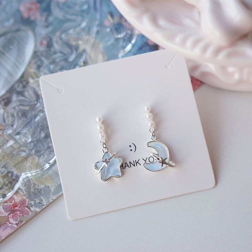 Star Dangle Pearl Earring Faux