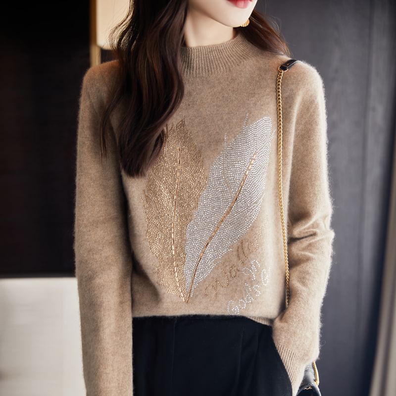 Long-Sleeve Crewneck Leaf Jacquard Knit Top