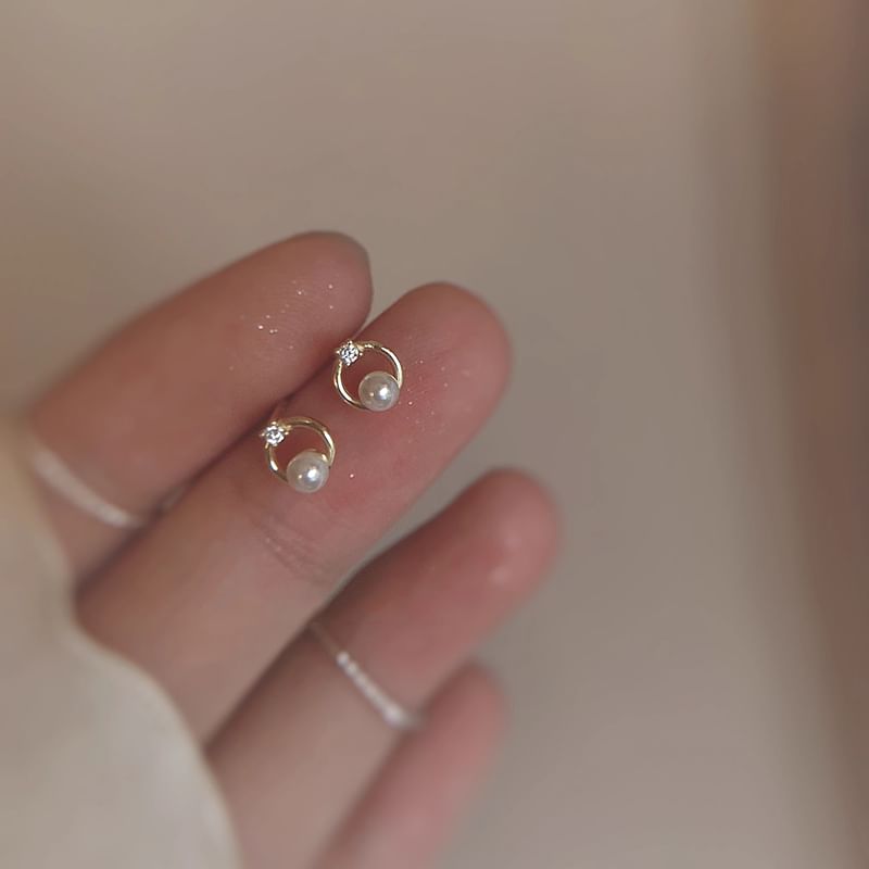 Rhinestone Faux Stud Alloy Earring Pearl